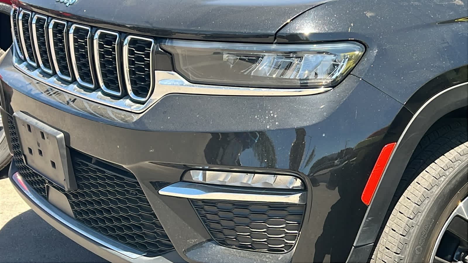Thumbnail: 2023 Jeep Grand Cherokee - 8