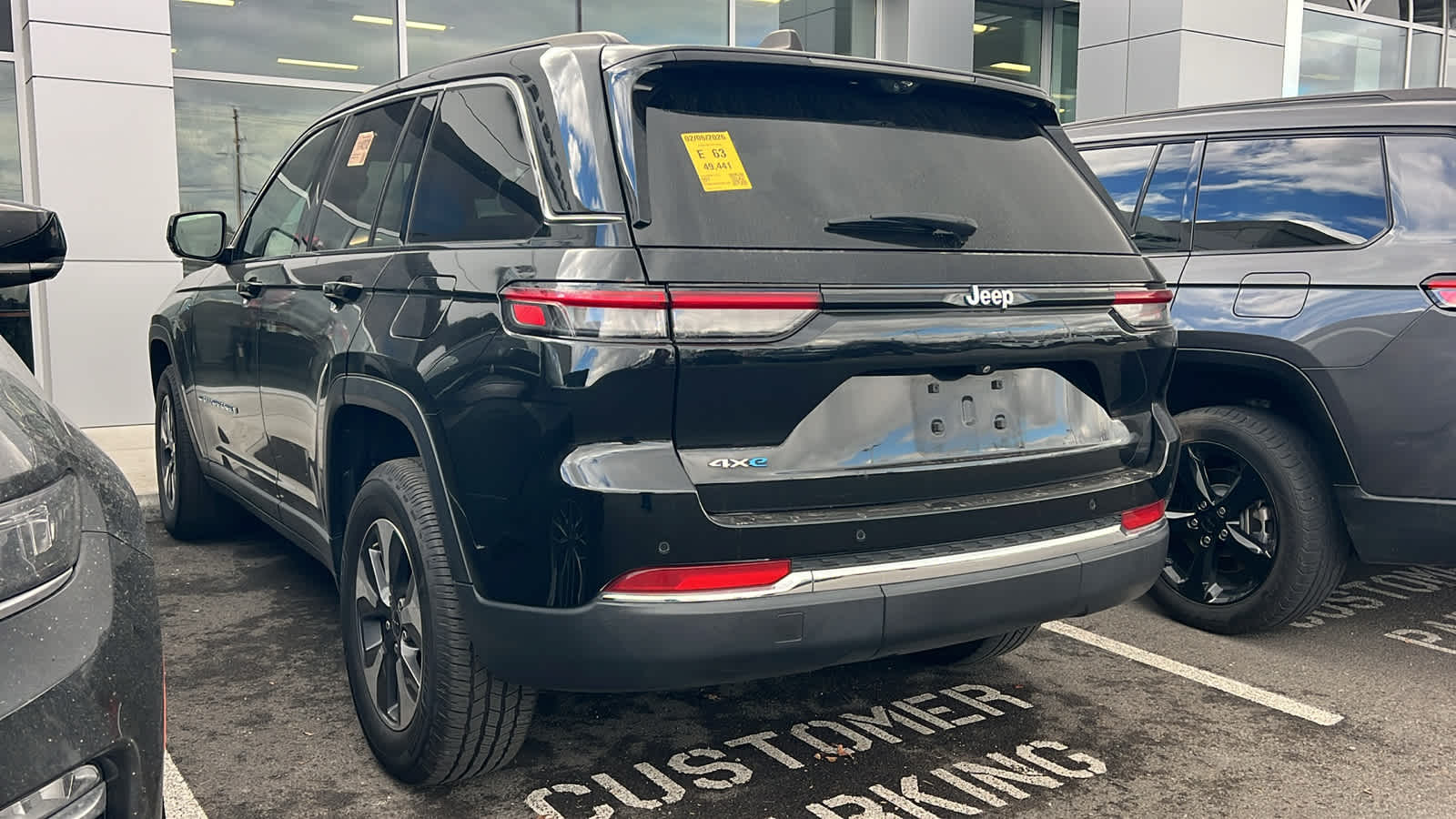 Thumbnail: 2022 Jeep Grand Cherokee - 6