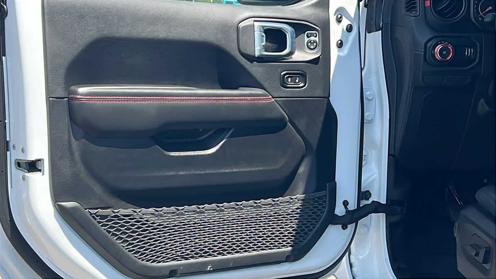 Thumbnail: 2024 Jeep Wrangler - 23