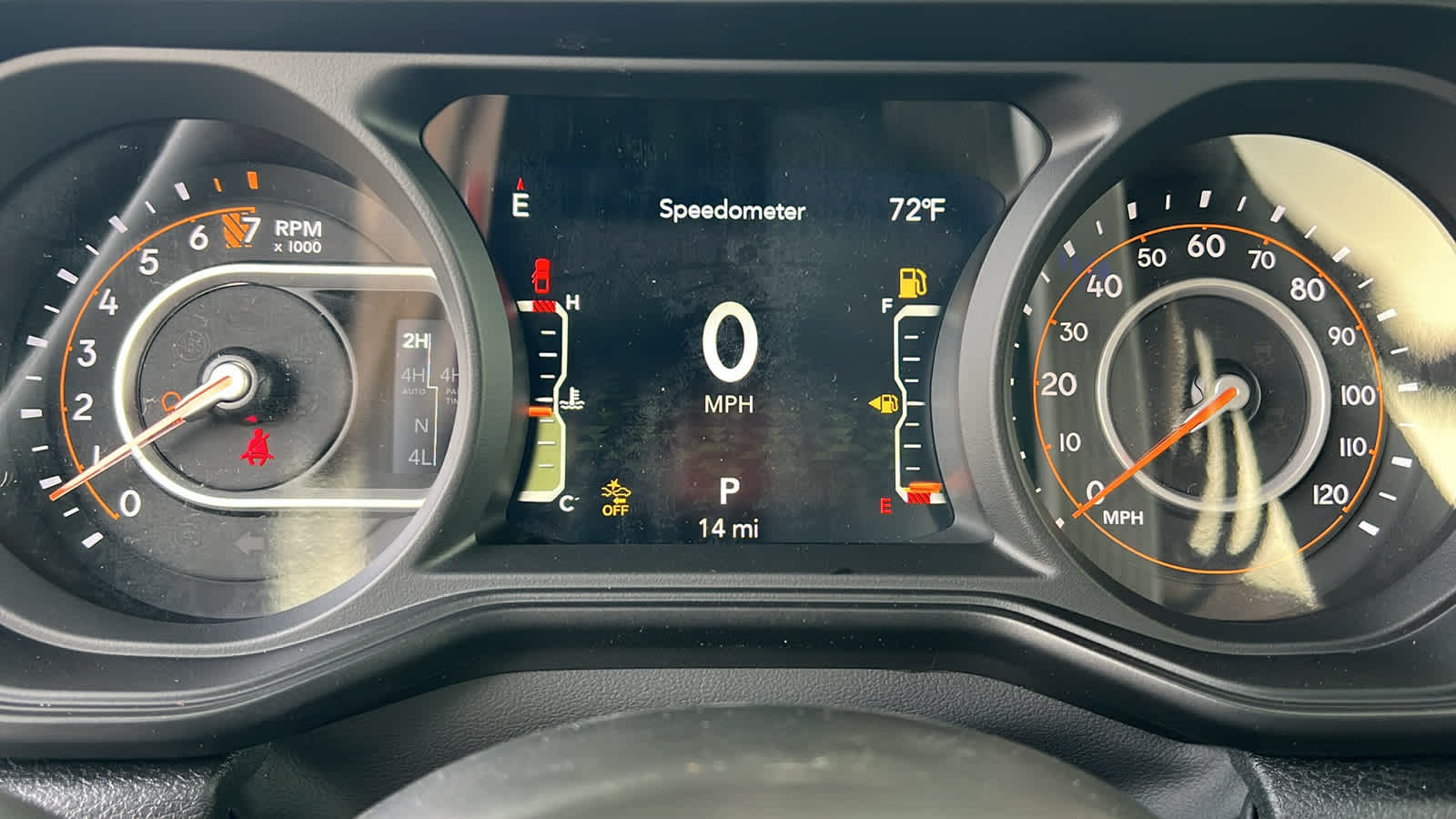 Thumbnail: 2026 Jeep Gladiator - 21