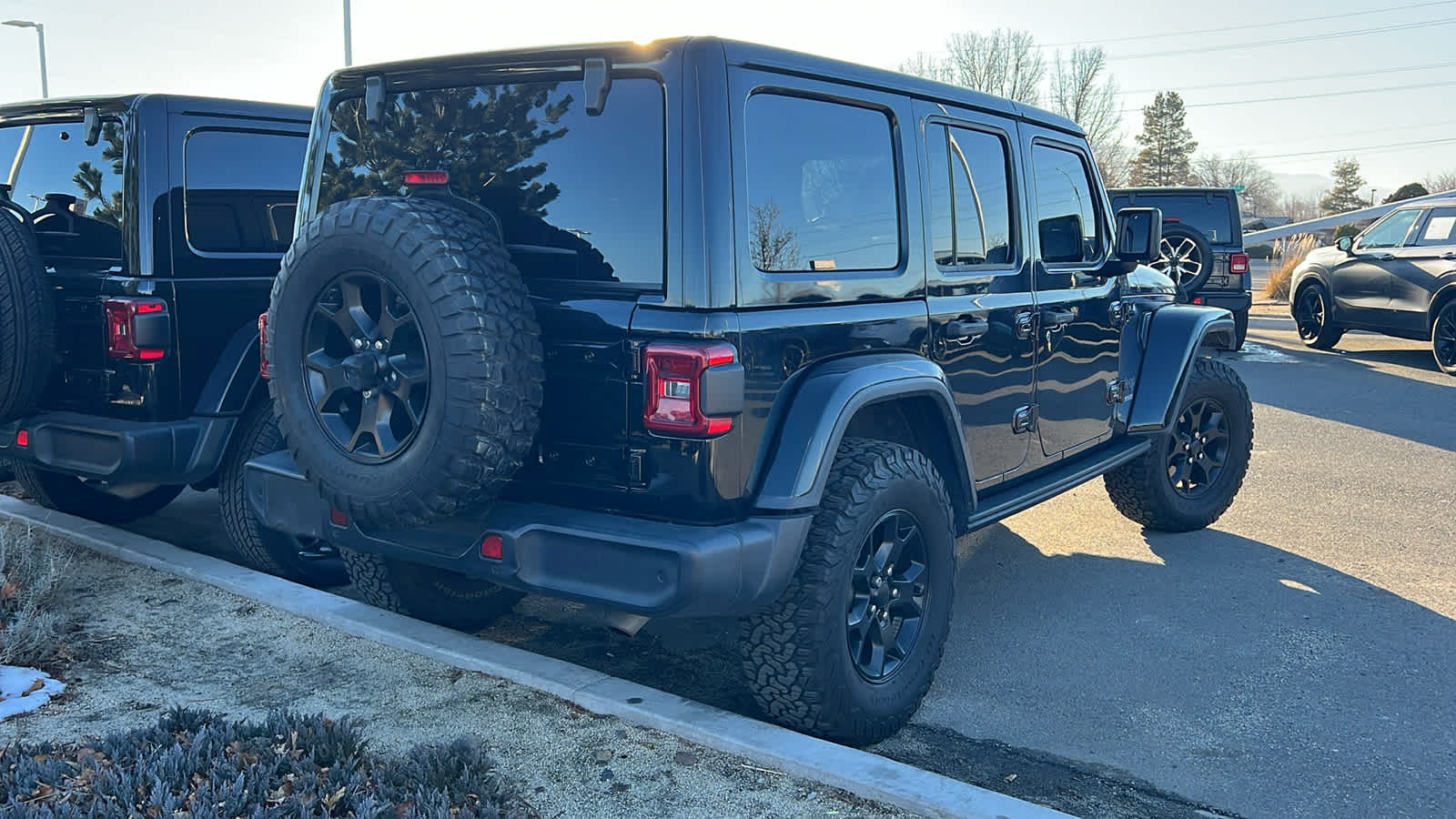 Thumbnail: 2019 Jeep Wrangler - 5
