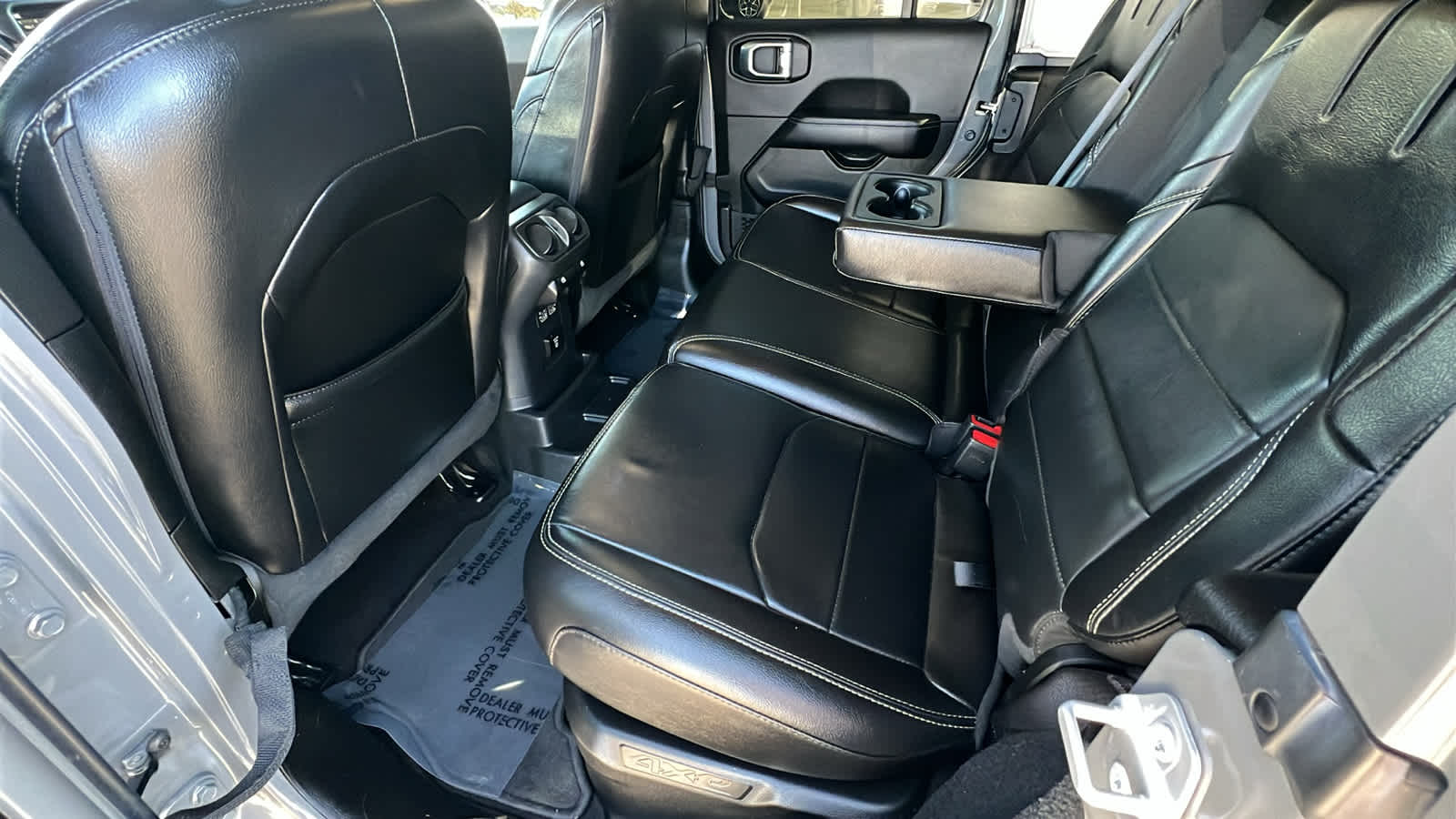 Thumbnail: 2021 Jeep Wrangler - 24