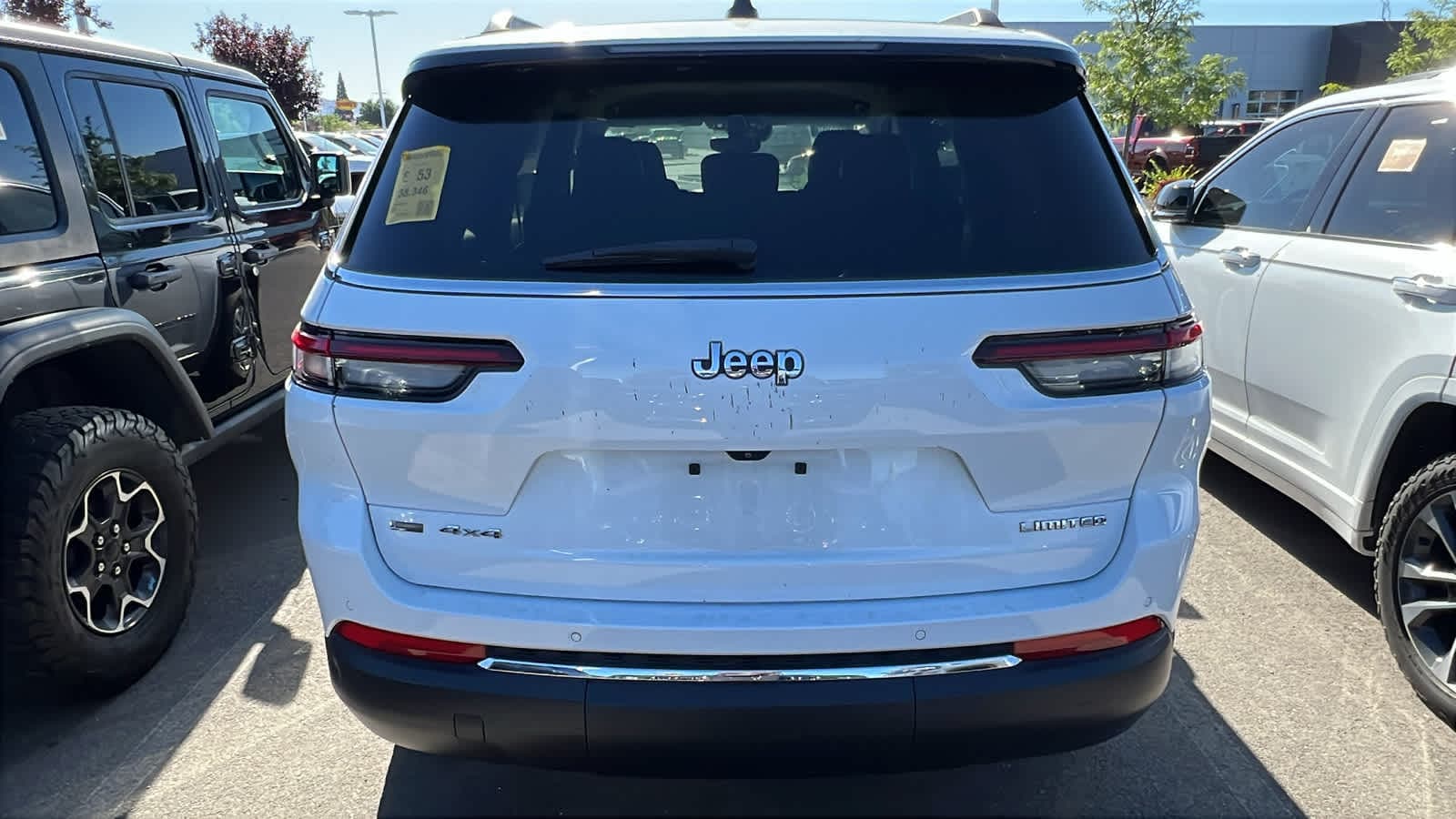 Thumbnail: 2023 Jeep Grand Cherokee - 9