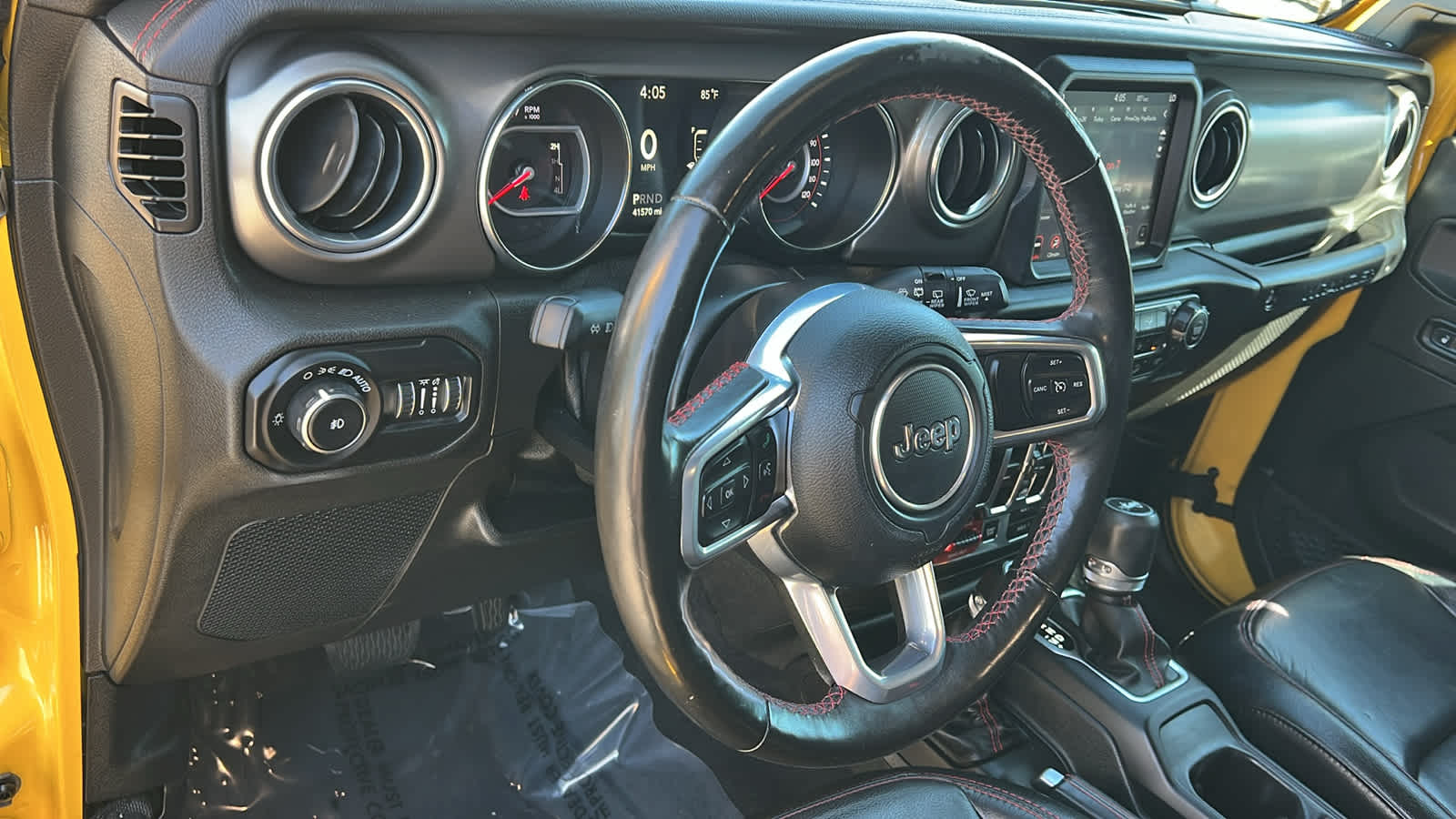 Thumbnail: 2019 Jeep Wrangler - 10
