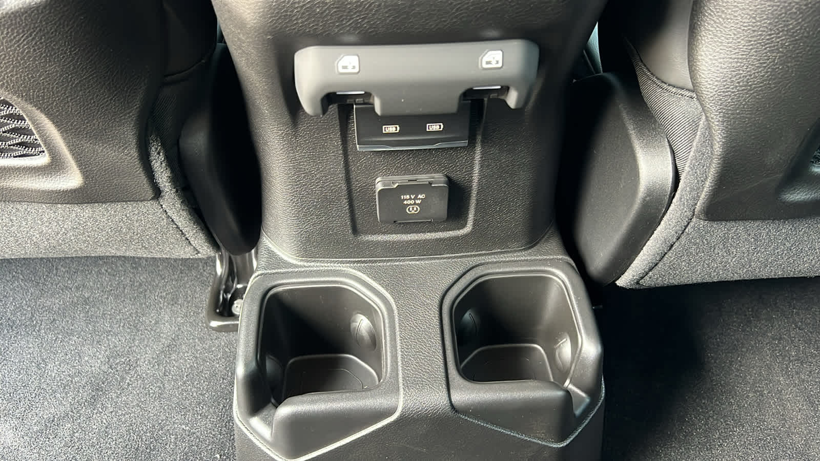 Thumbnail: 2025 Jeep Gladiator - 25