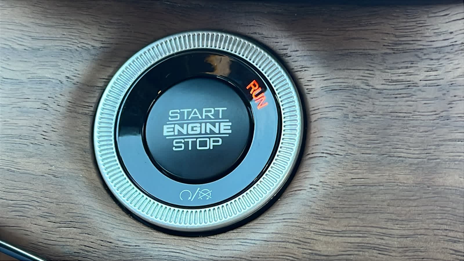 Thumbnail: 2025 Jeep Grand Cherokee - 17