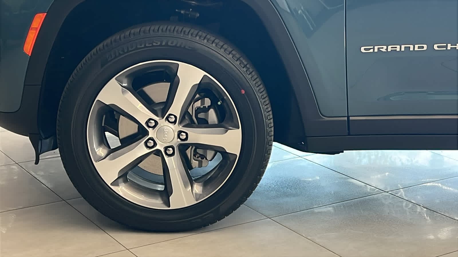 Thumbnail: 2026 Jeep Grand Cherokee L - 9