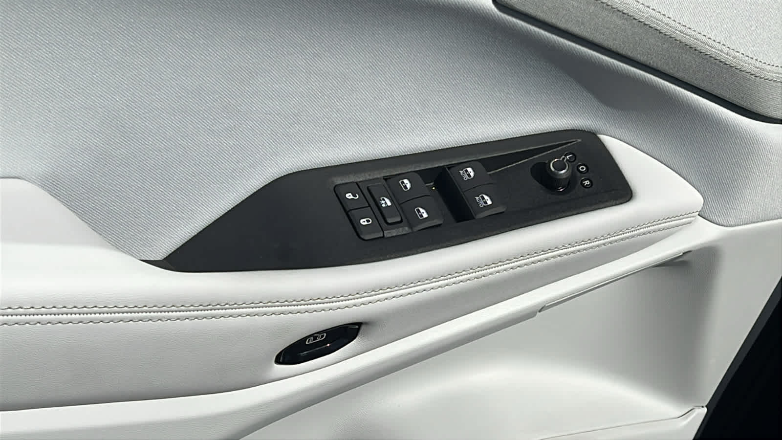 Thumbnail: 2026 Jeep Cherokee - 22