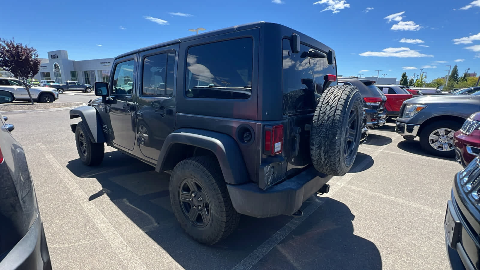 Thumbnail: 2017 Jeep Wrangler - 7