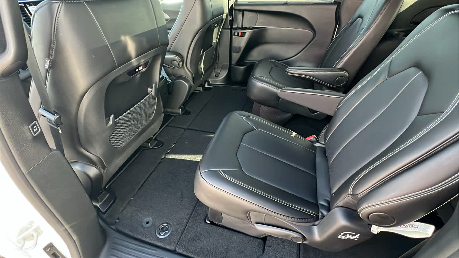 Thumbnail: 2026 Chrysler Pacifica - 24