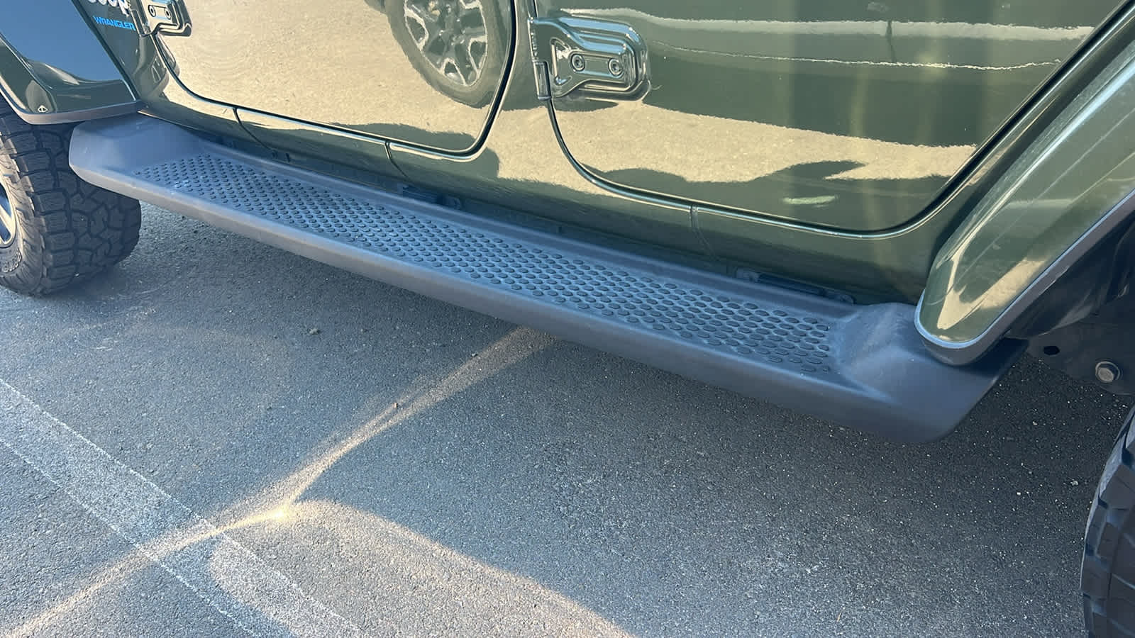 Thumbnail: 2023 Jeep Wrangler - 10