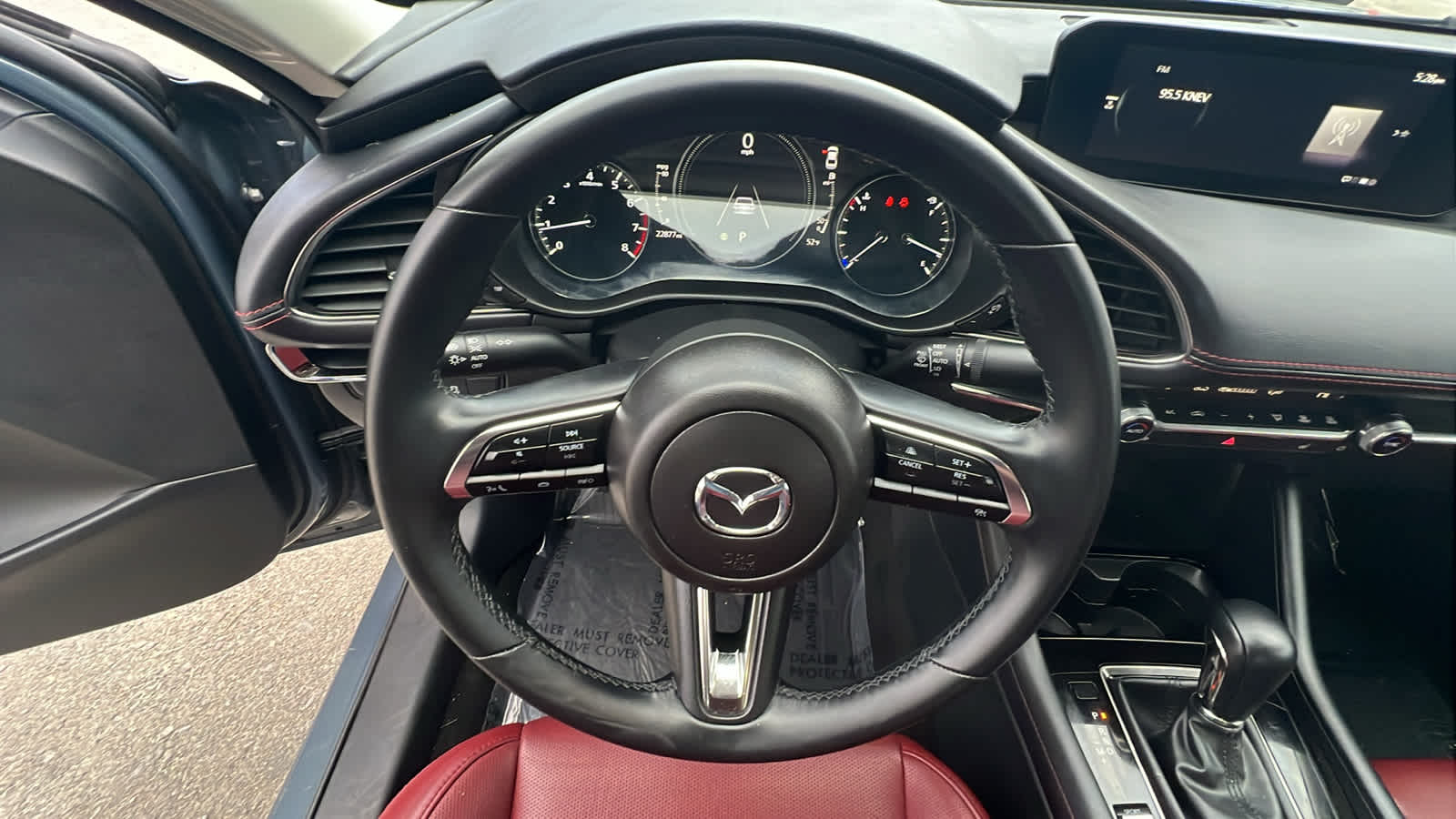 Thumbnail: 2025 Mazda Mazda3 - 18