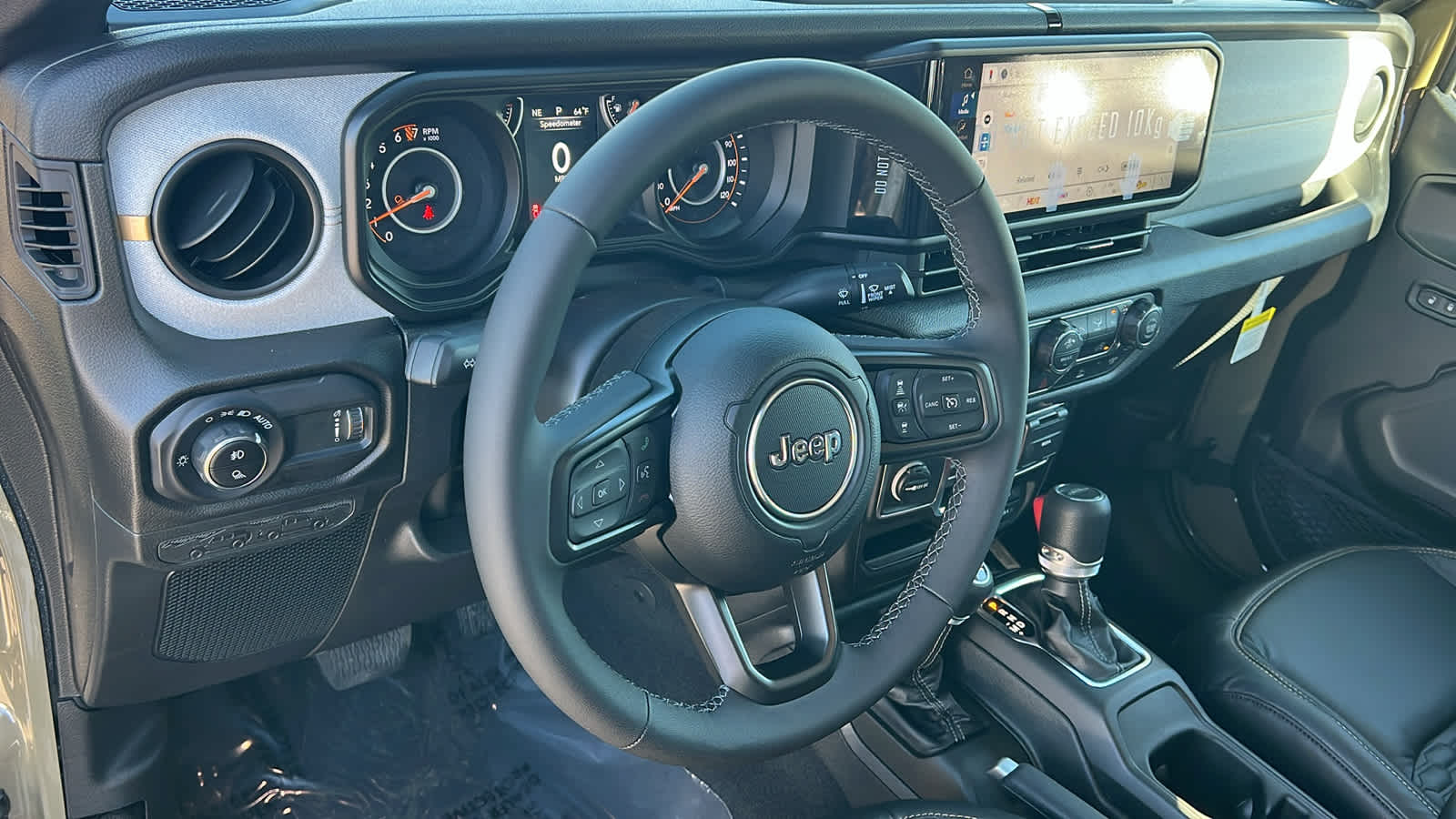 Thumbnail: 2026 Jeep Gladiator - 10