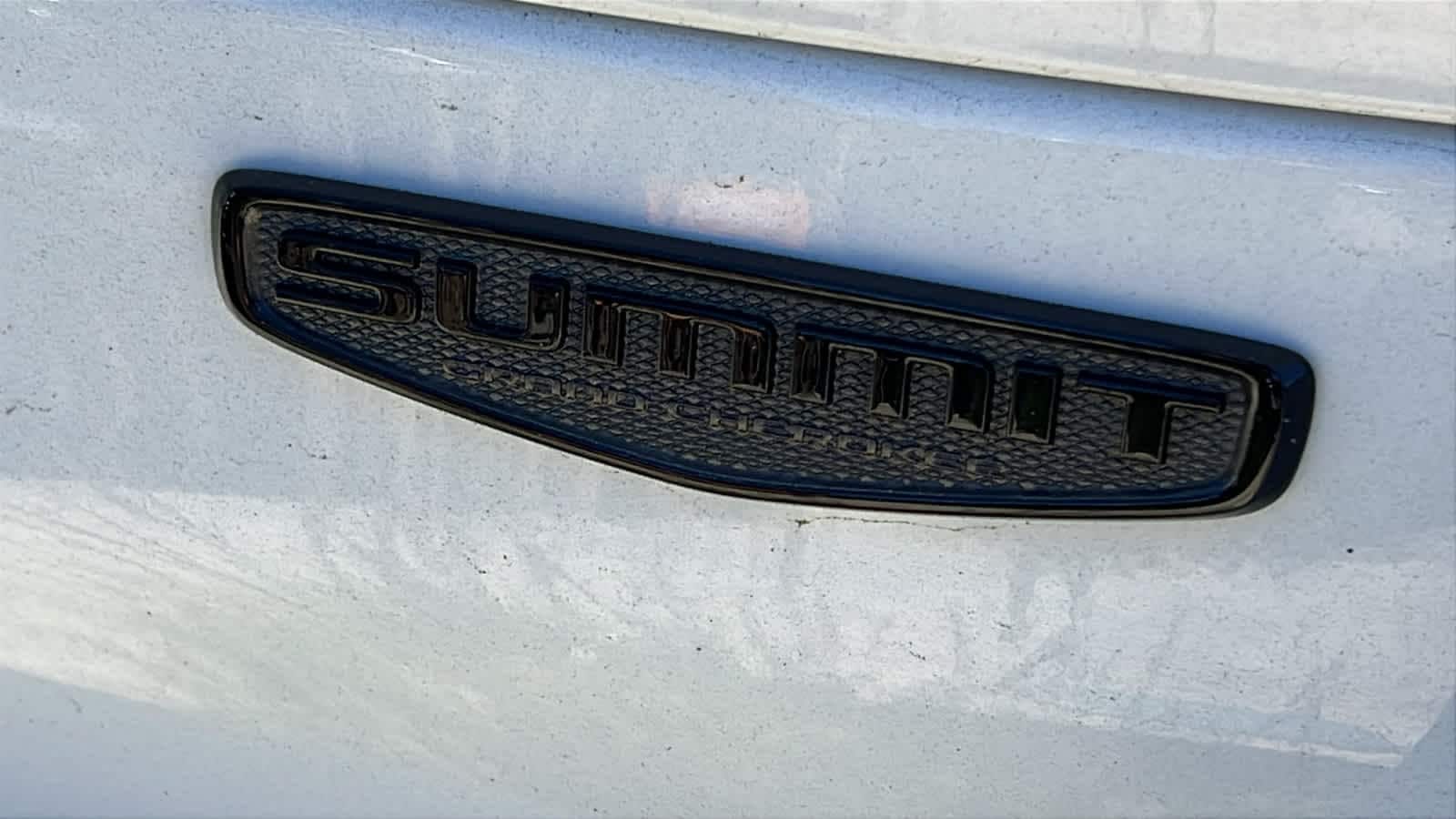 Thumbnail: 2023 Jeep Grand Cherokee - 6