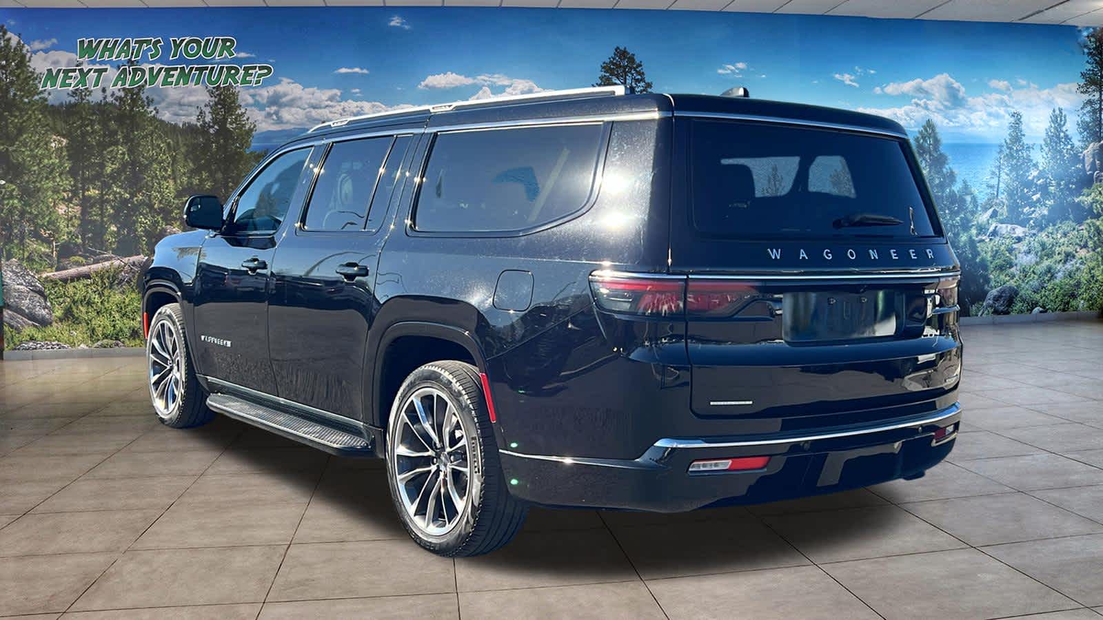 Thumbnail: 2023 Jeep Wagoneer - 7