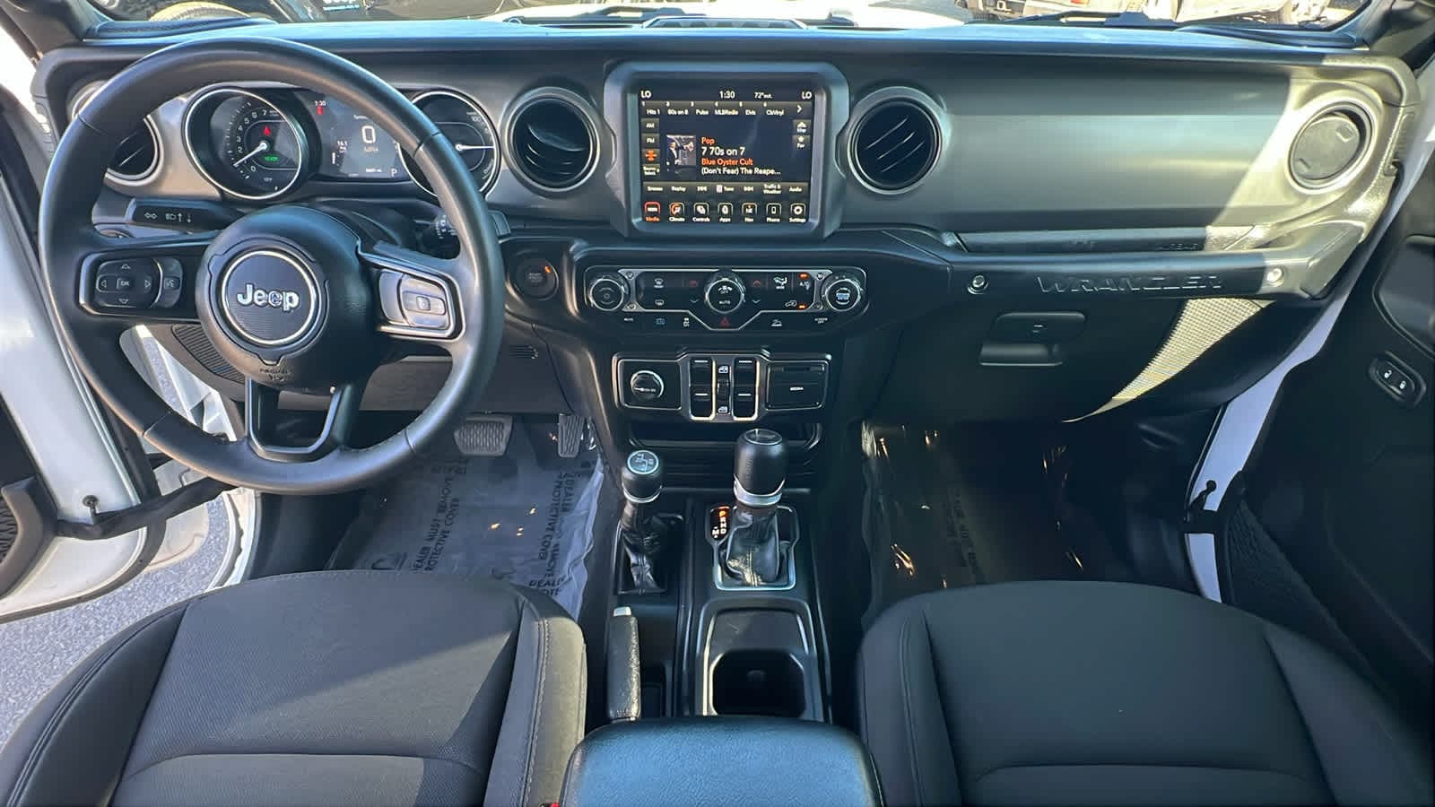 Thumbnail: 2023 Jeep Wrangler - 26