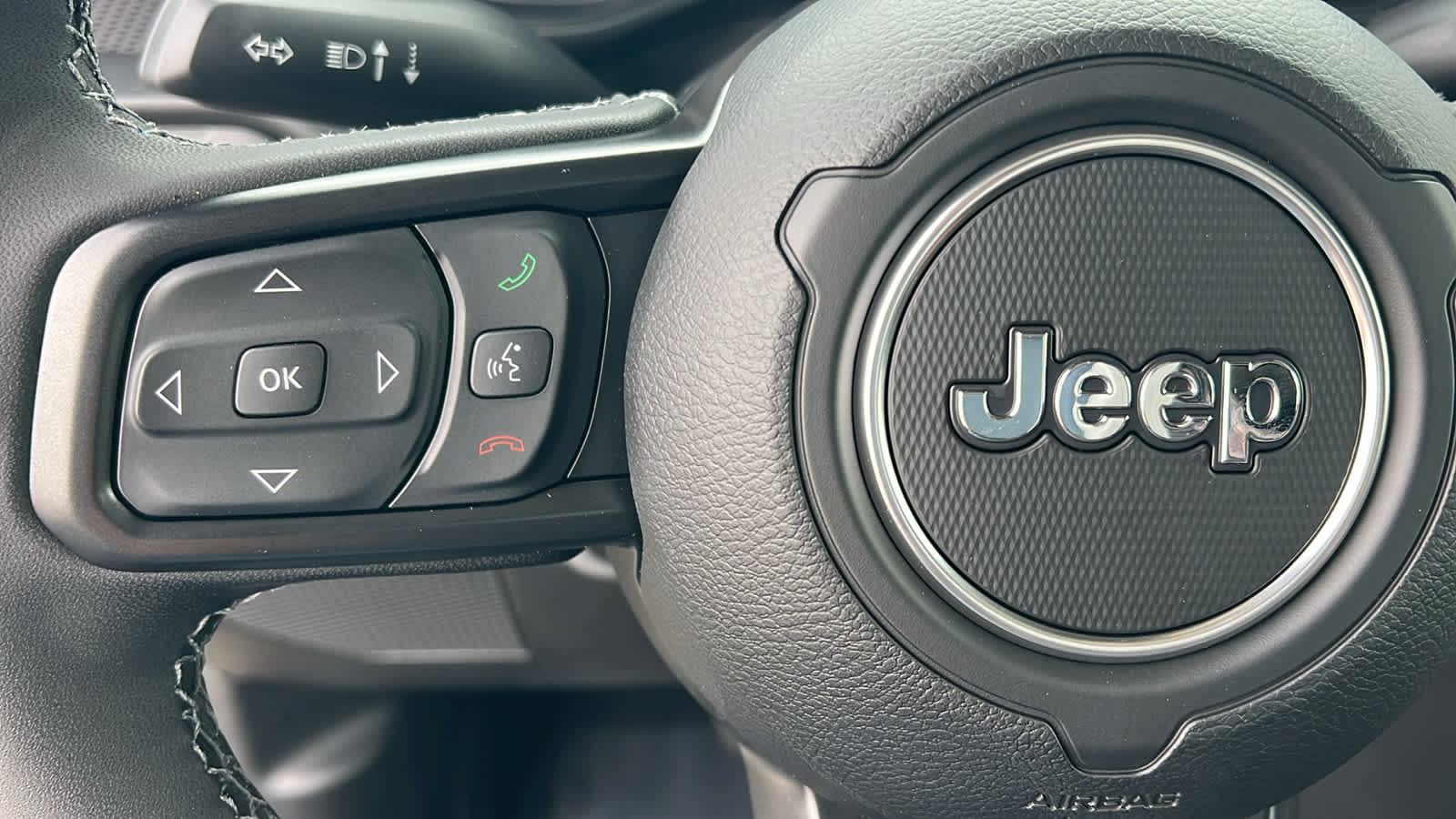 Thumbnail: 2026 Jeep Gladiator - 19