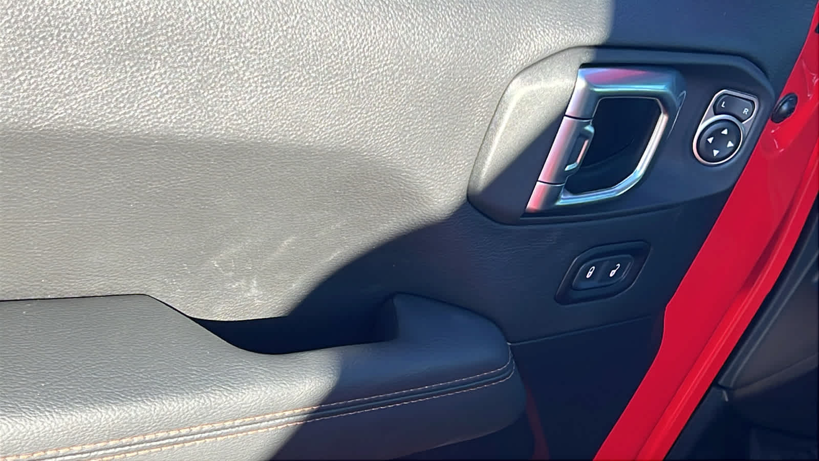 Thumbnail: 2023 Jeep Wrangler - 22