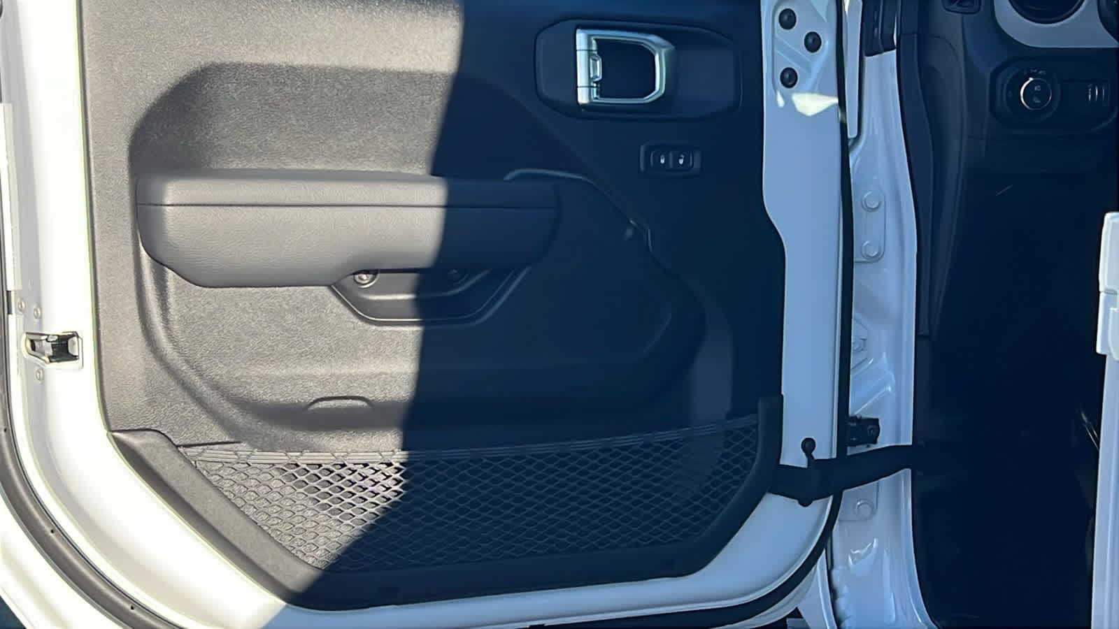 Thumbnail: 2026 Jeep Gladiator - 23