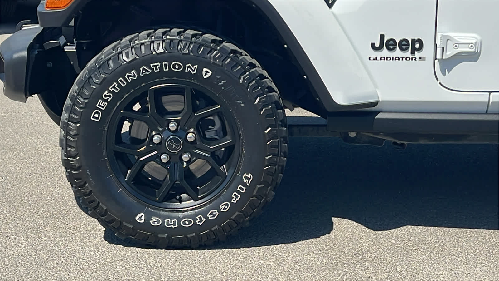 Thumbnail: 2024 Jeep Gladiator - 9