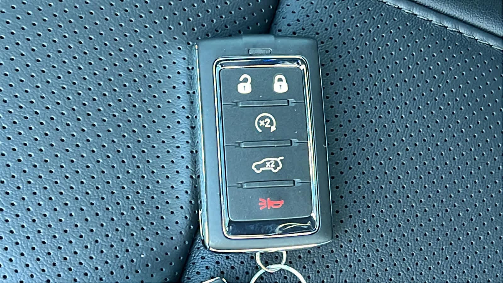 Thumbnail: 2026 Jeep Grand Wagoneer L - 29