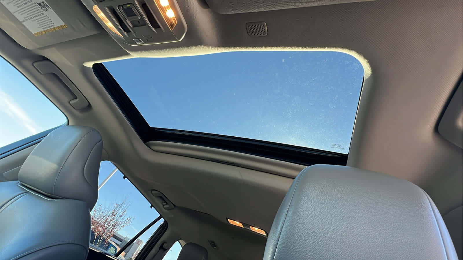 Thumbnail: 2021 Toyota Highlander - 31