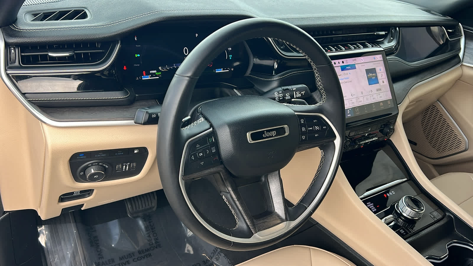 Thumbnail: 2023 Jeep Grand Cherokee - 10