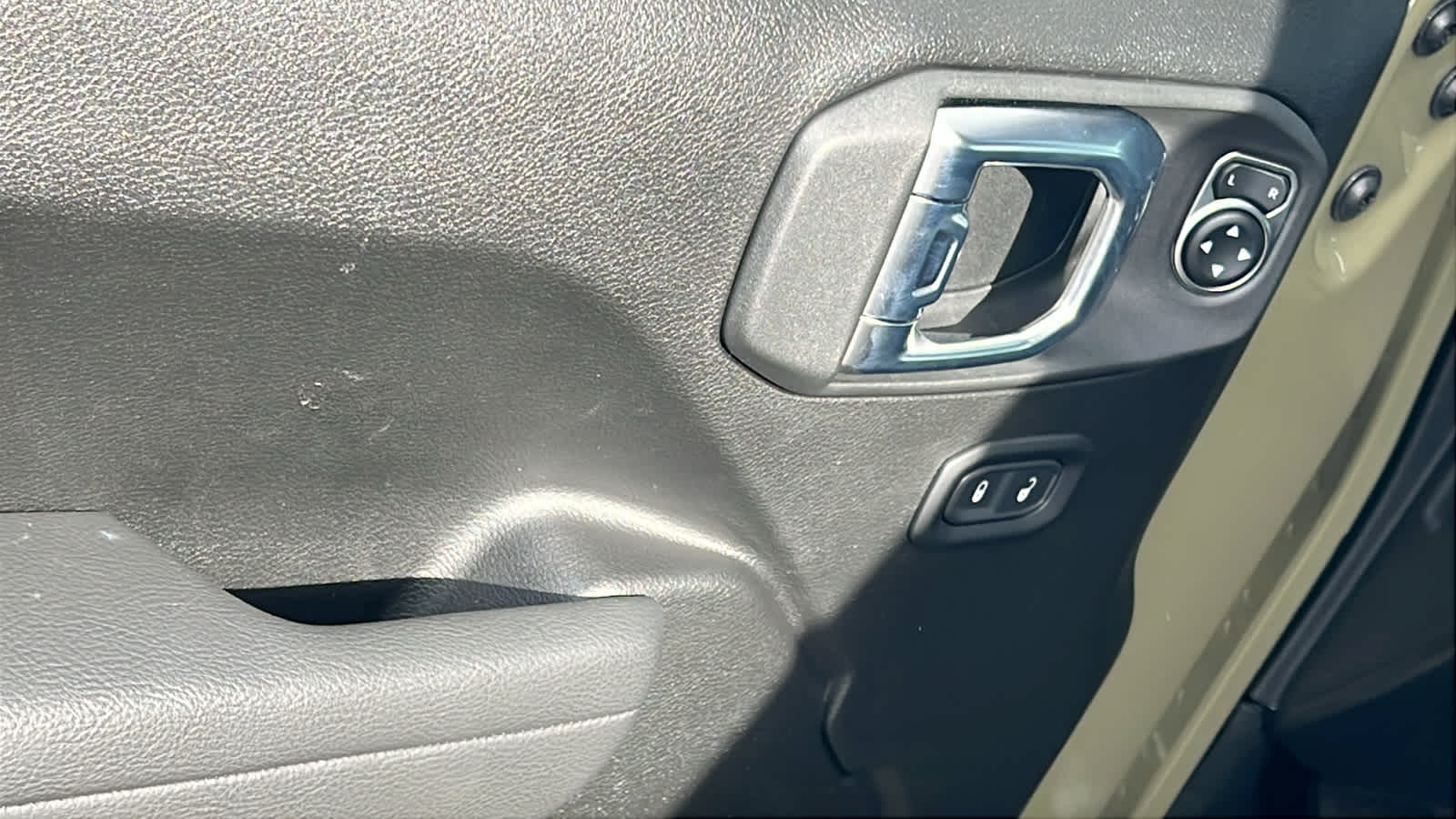 Thumbnail: 2026 Jeep Wrangler - 22