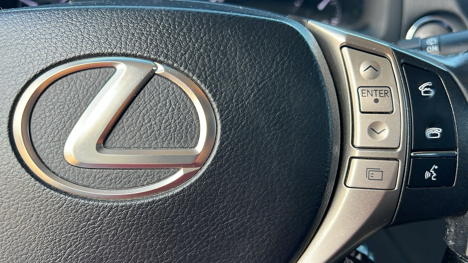 Thumbnail: 2015 Lexus RX - 20