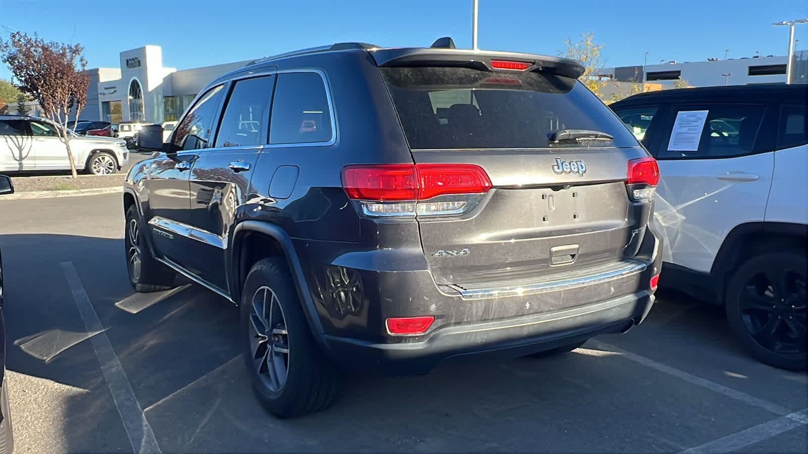 Thumbnail: 2019 Jeep Grand Cherokee - 7