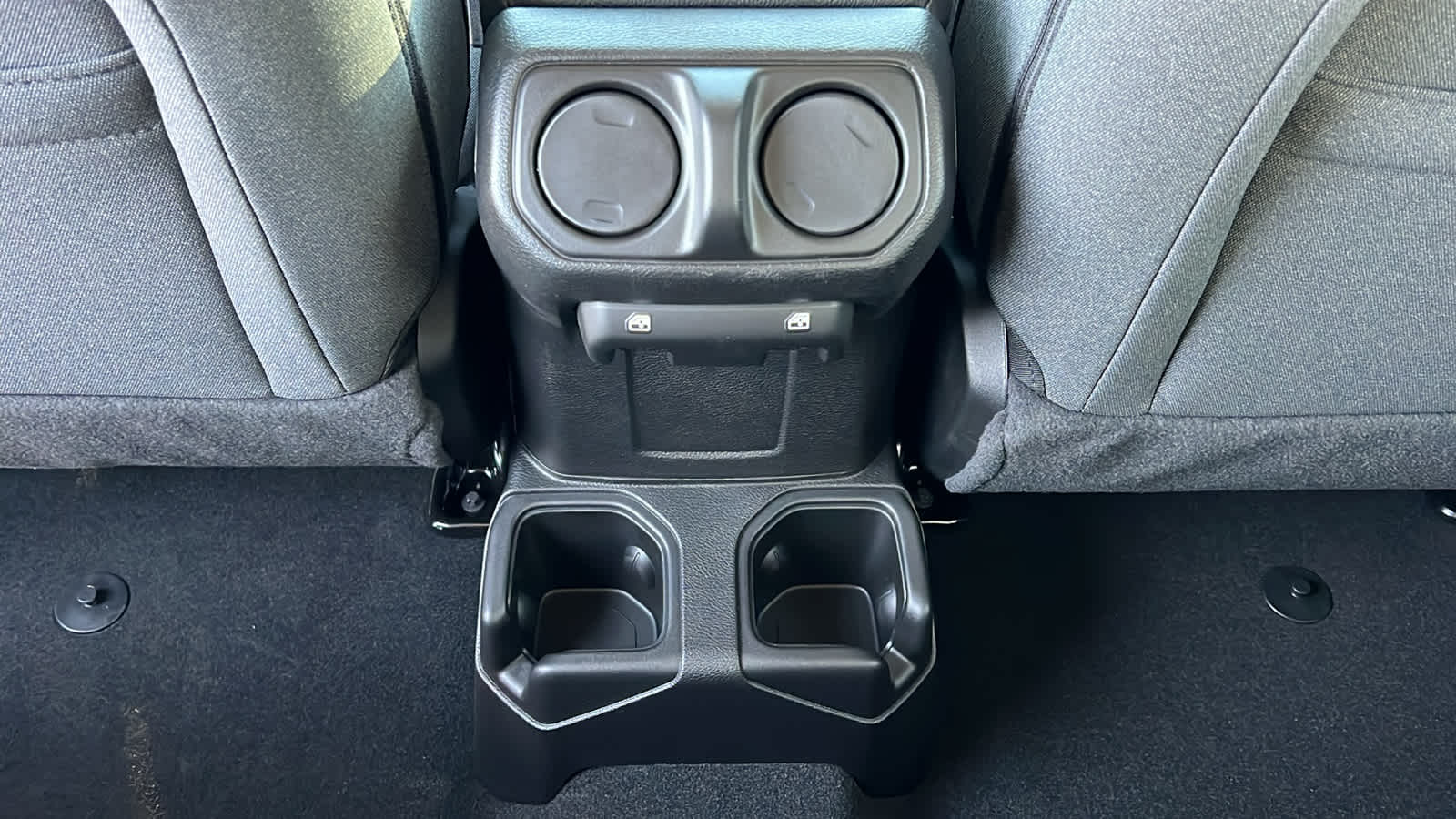 Thumbnail: 2026 Jeep Gladiator - 25