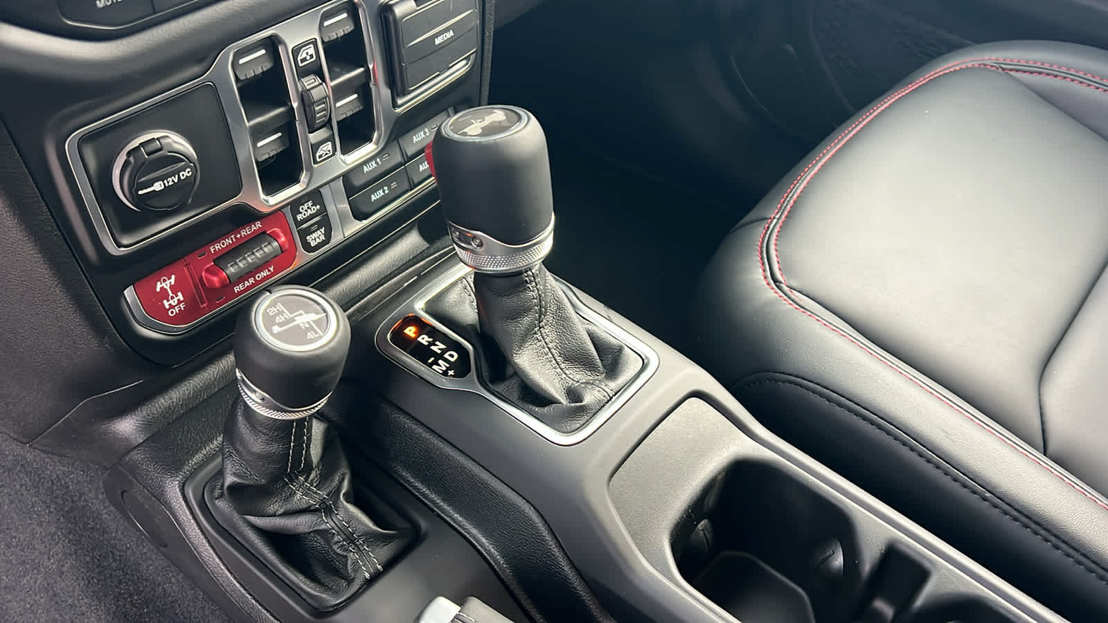 Thumbnail: 2026 Jeep Wrangler - 13