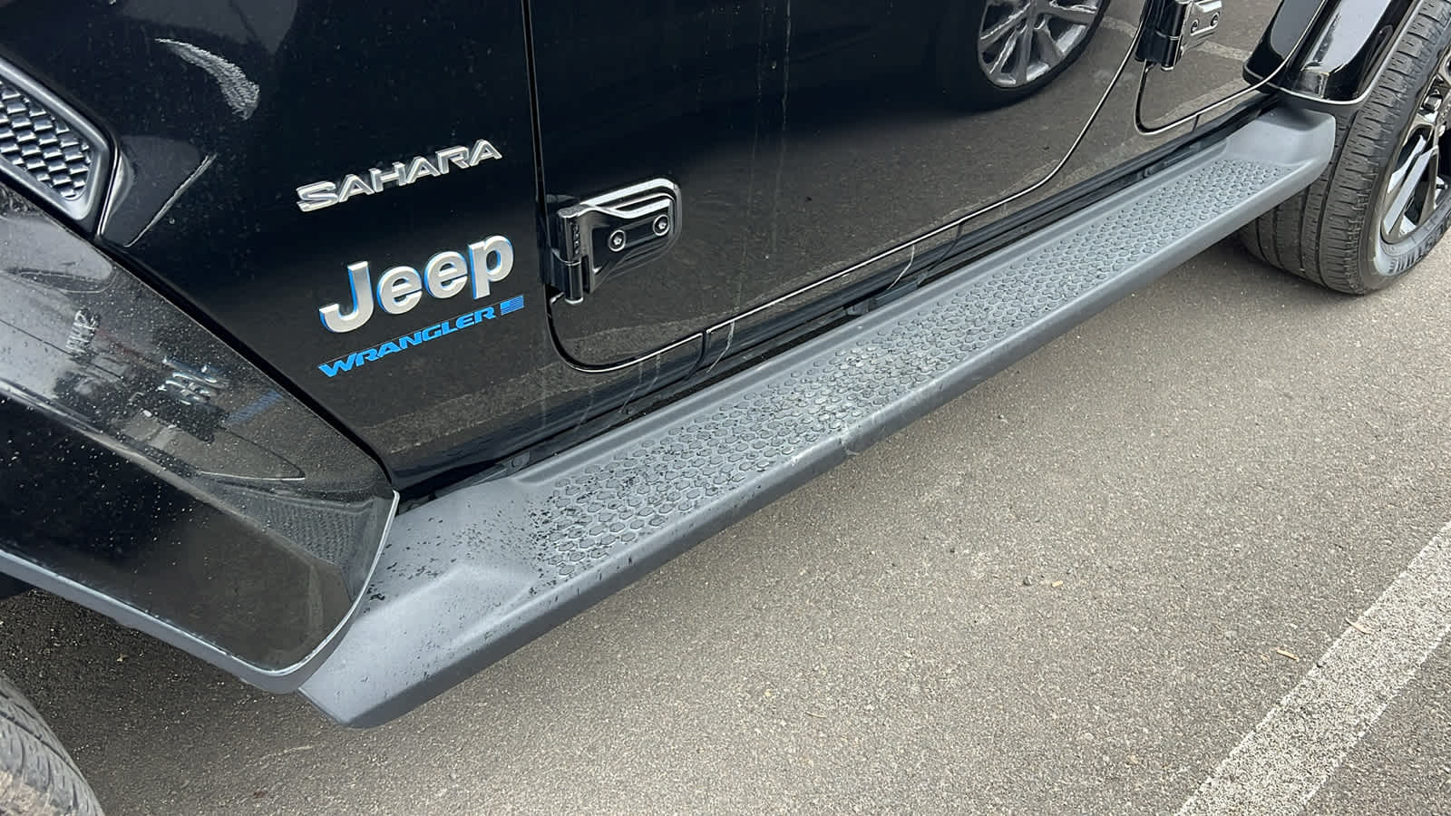 Thumbnail: 2023 Jeep Wrangler - 7