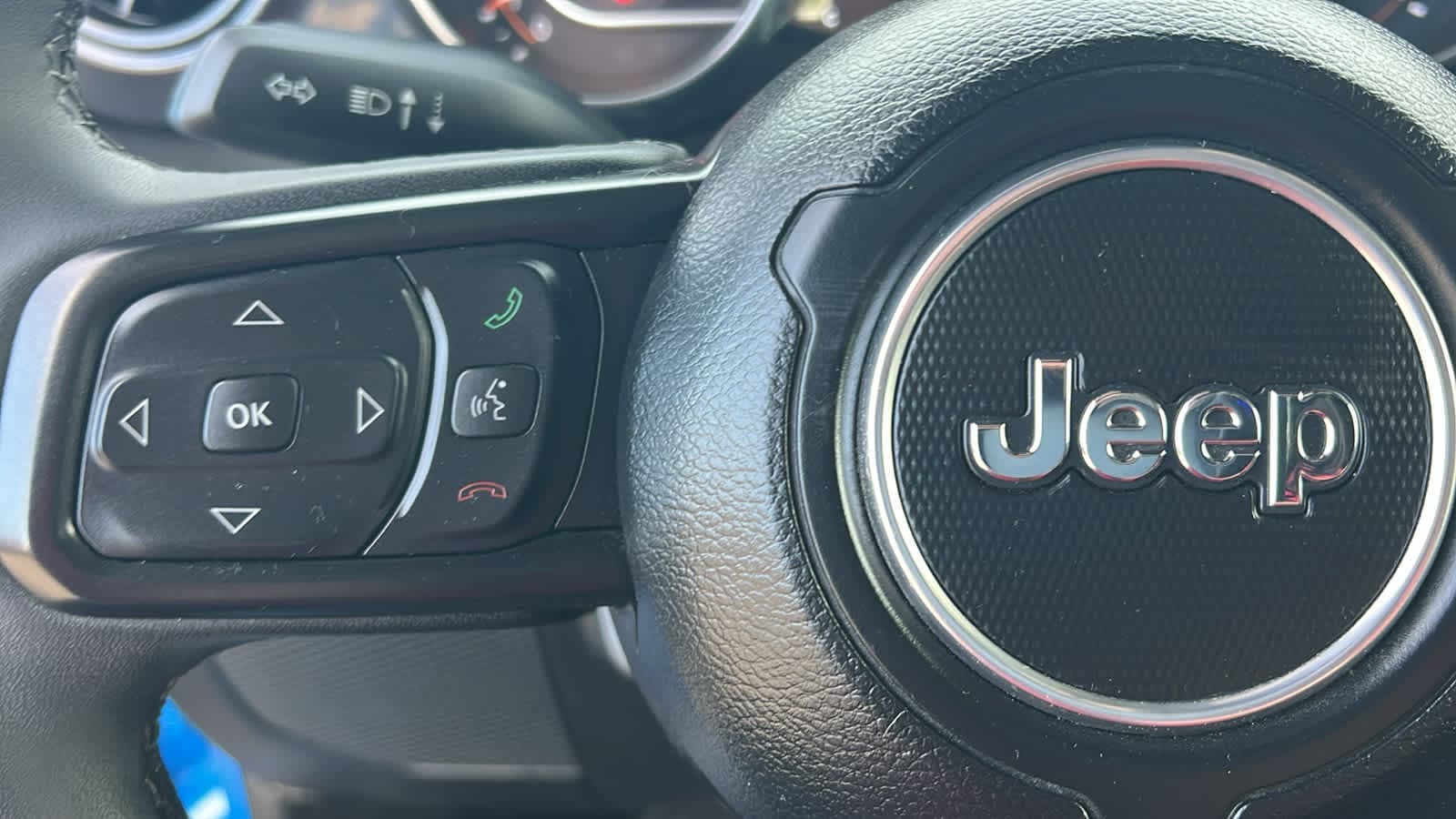 Thumbnail: 2023 Jeep Wrangler - 19