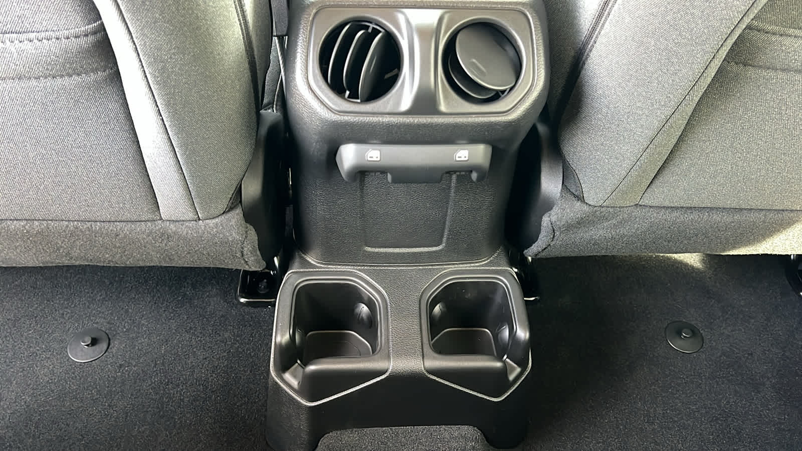 Thumbnail: 2026 Jeep Wrangler - 25