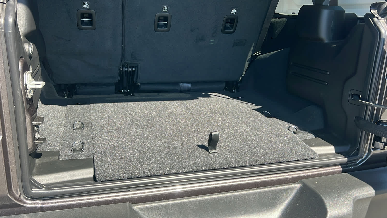 Thumbnail: 2026 Jeep Wrangler - 27