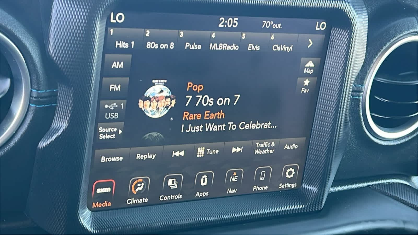 Thumbnail: 2021 Jeep Wrangler - 15