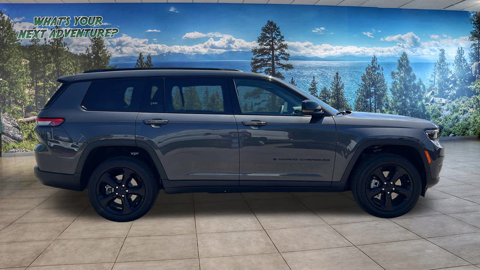 Thumbnail: 2025 Jeep Grand Cherokee L - 4