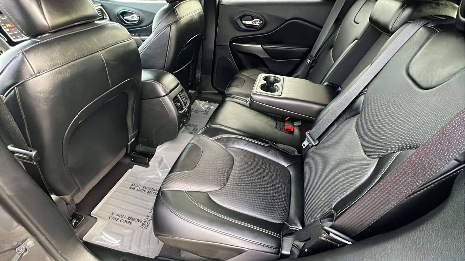 Thumbnail: 2022 Jeep Cherokee - 24