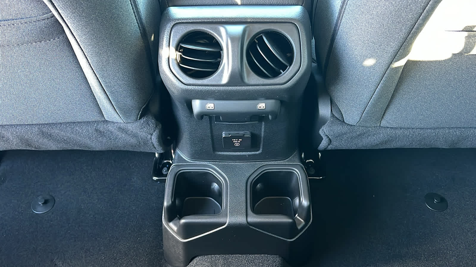 Thumbnail: 2026 Jeep Gladiator - 25