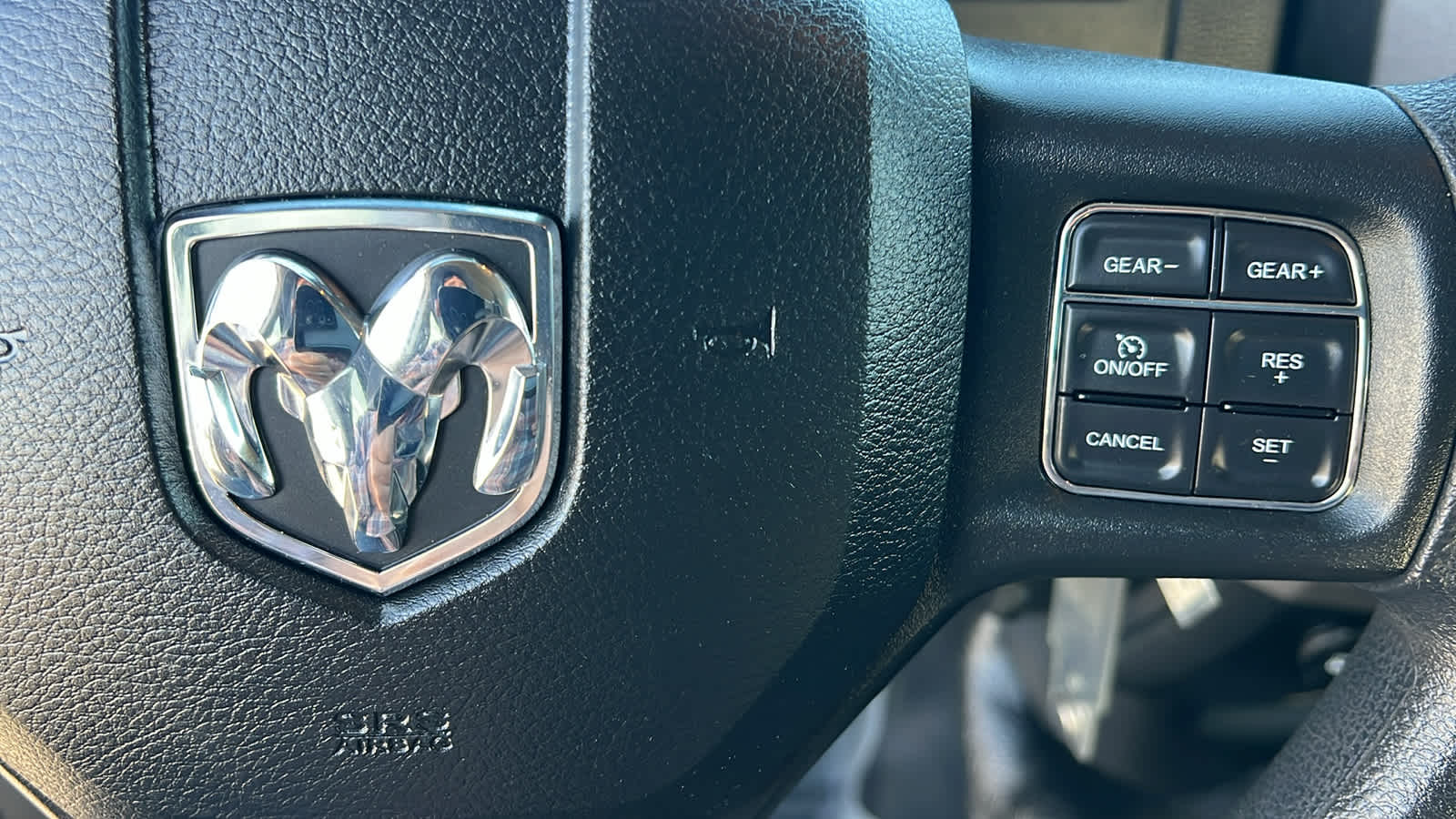 Thumbnail: 2022 RAM 1500 Classic - 20