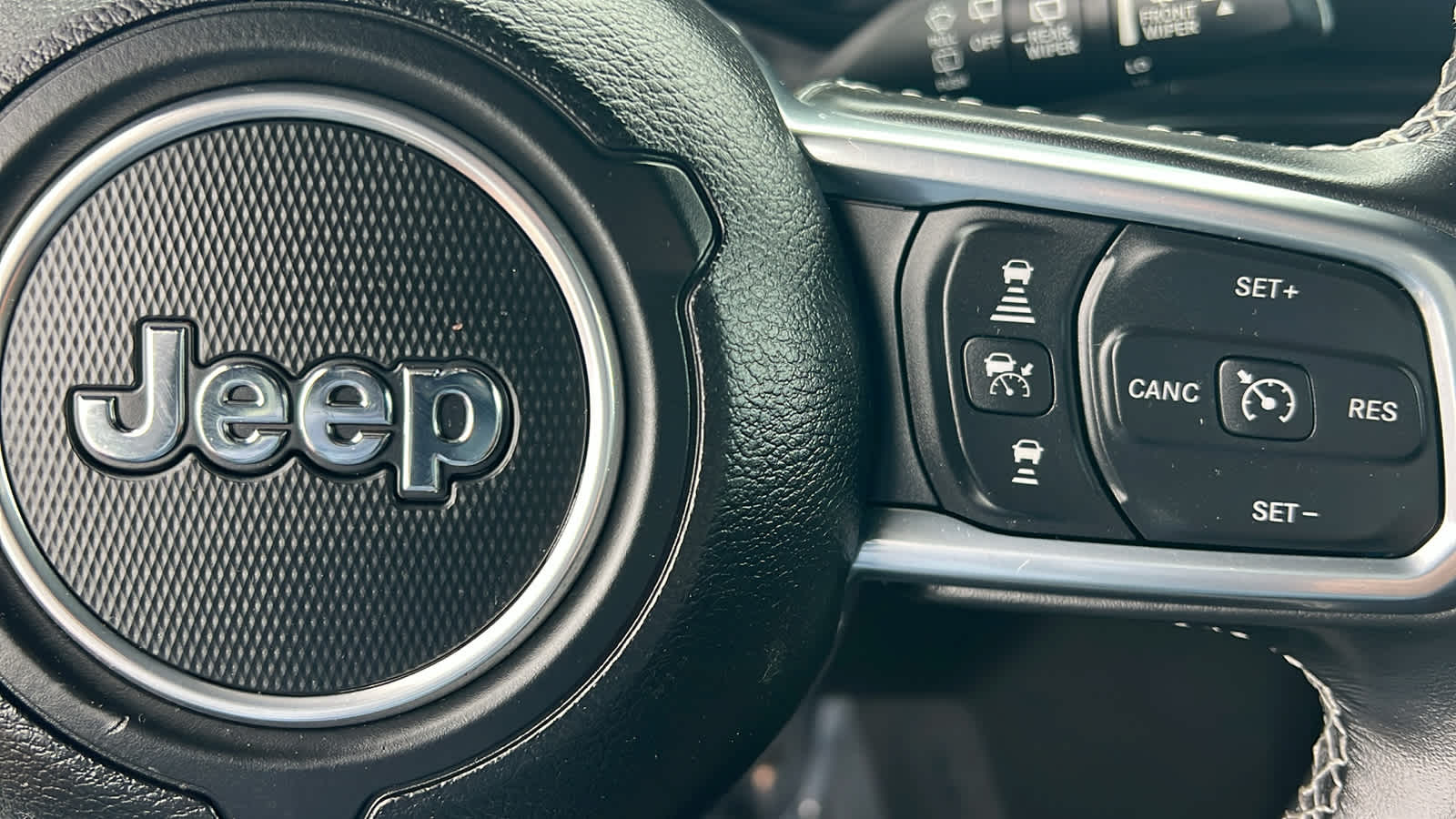 Thumbnail: 2022 Jeep Wrangler - 20