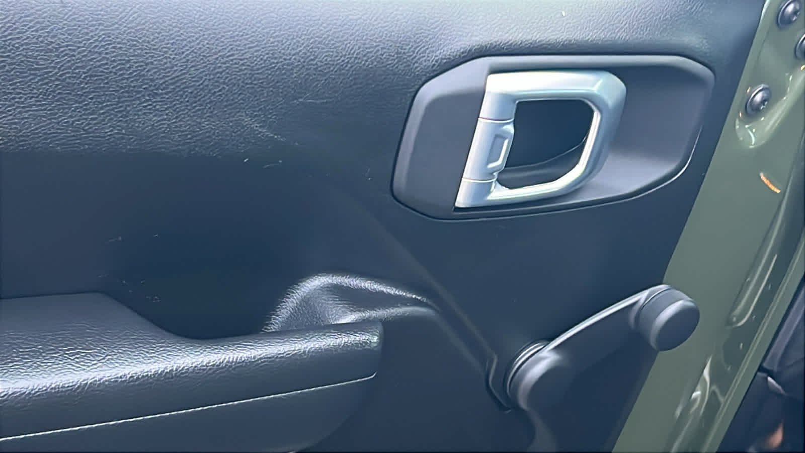 Thumbnail: 2021 Jeep Wrangler - 22