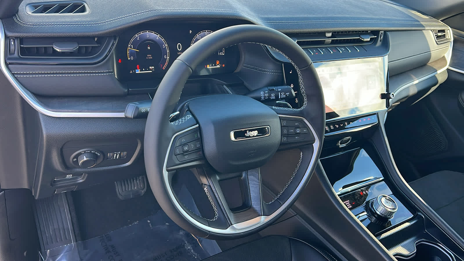 Thumbnail: 2026 Jeep Grand Cherokee - 10