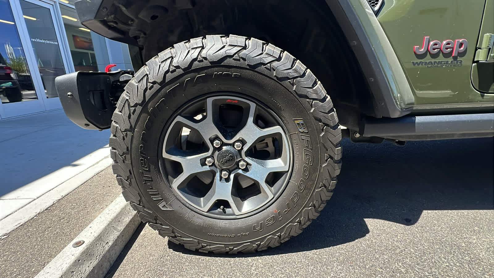 Thumbnail: 2022 Jeep Wrangler - 9