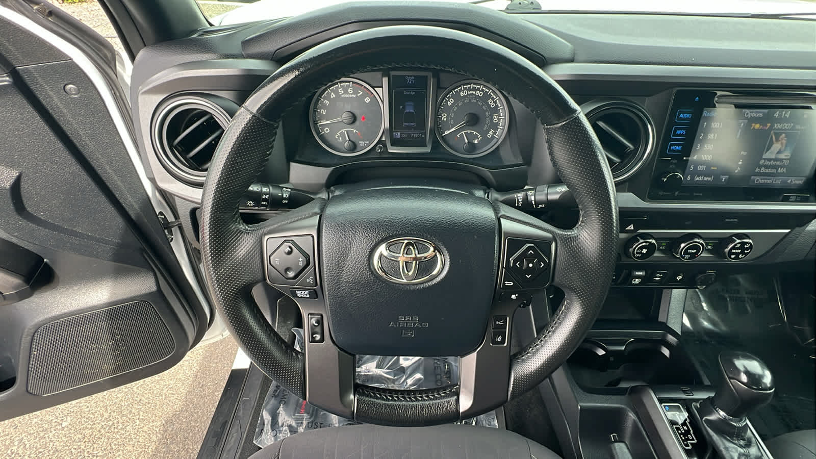 Thumbnail: 2018 Toyota Tacoma - 18