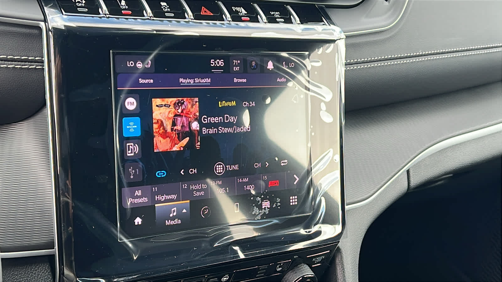 Thumbnail: 2025 Jeep Grand Cherokee - 15