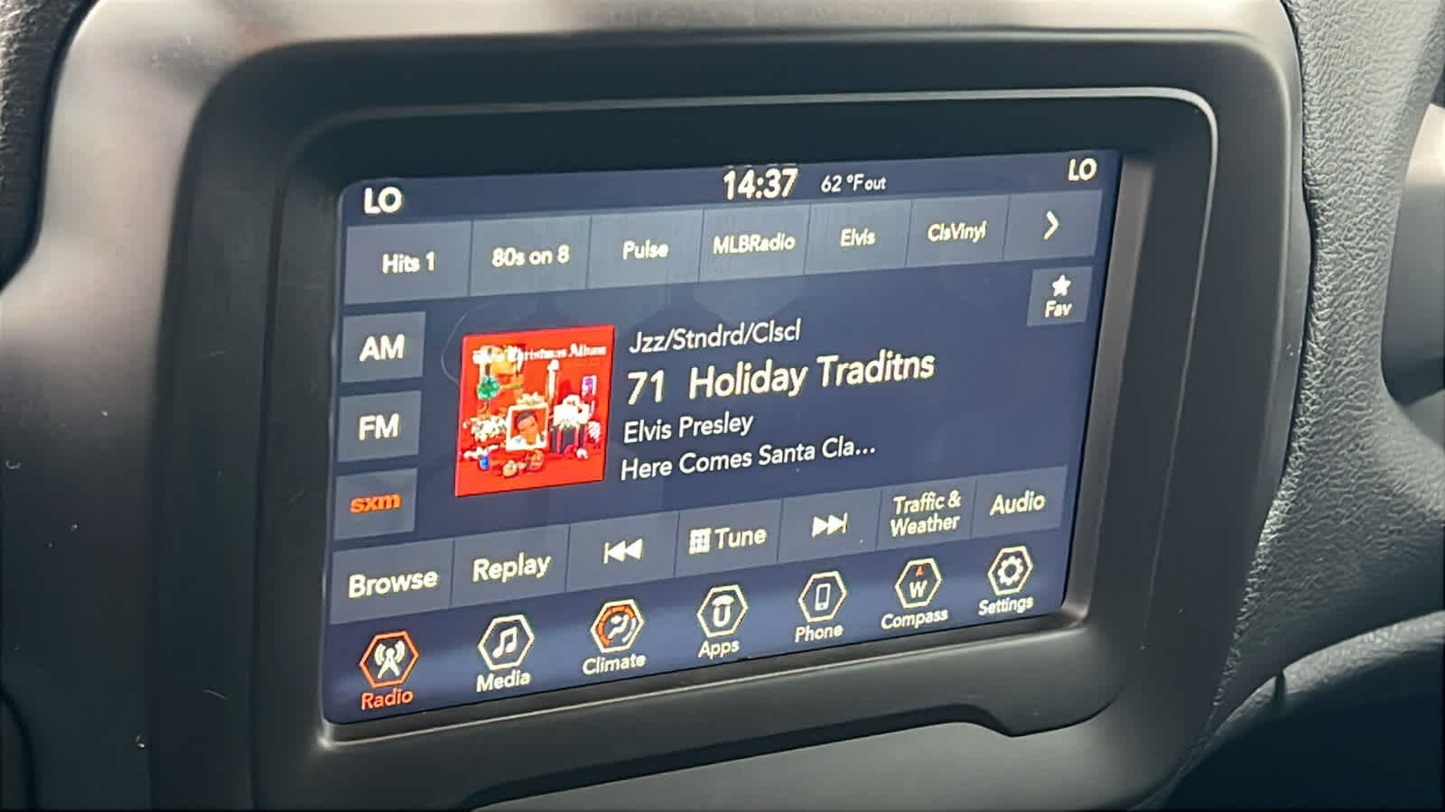 Thumbnail: 2021 Jeep Renegade - 15