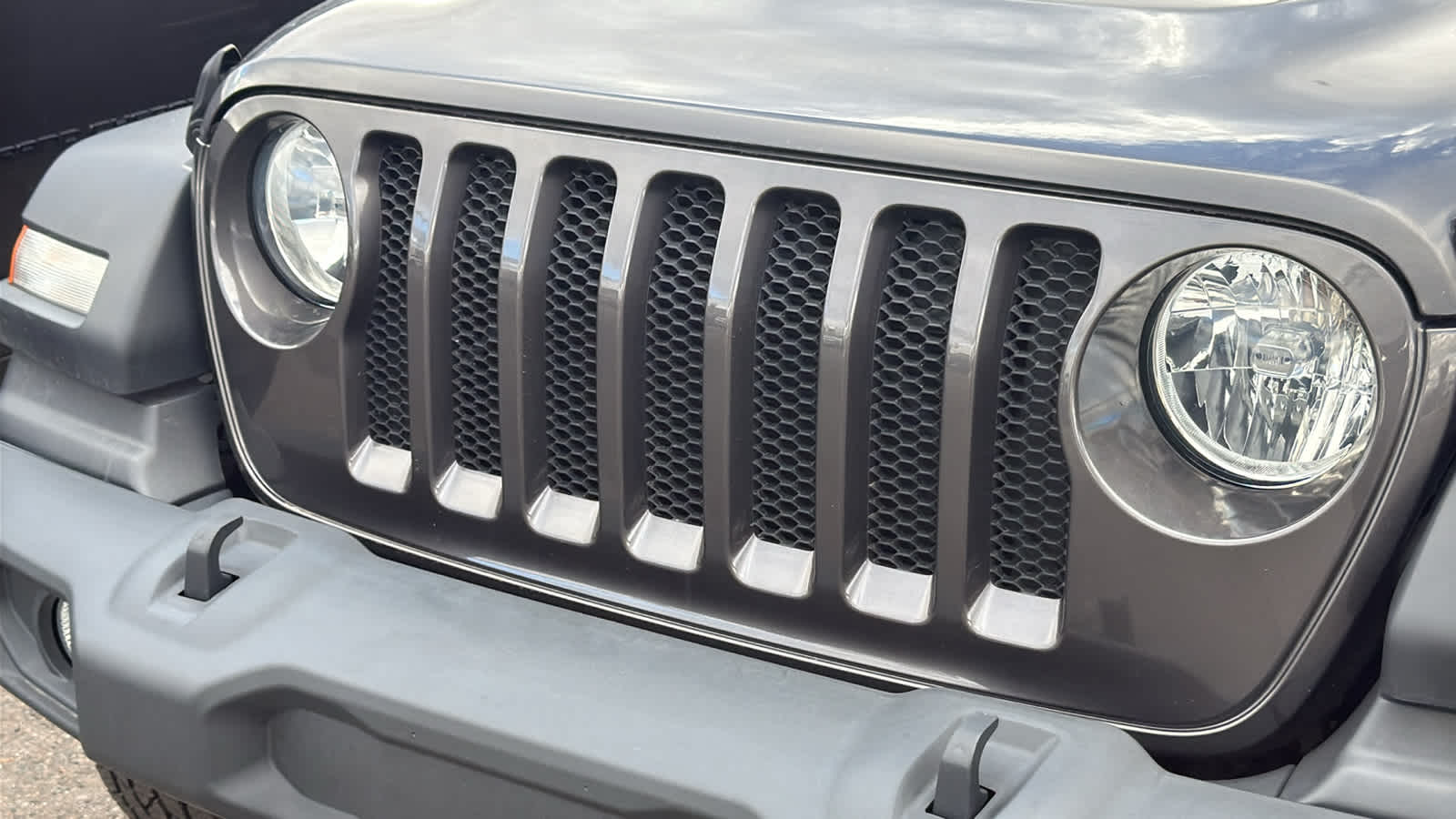 2021 Jeep Wrangler Unlimited Sport S photo 2