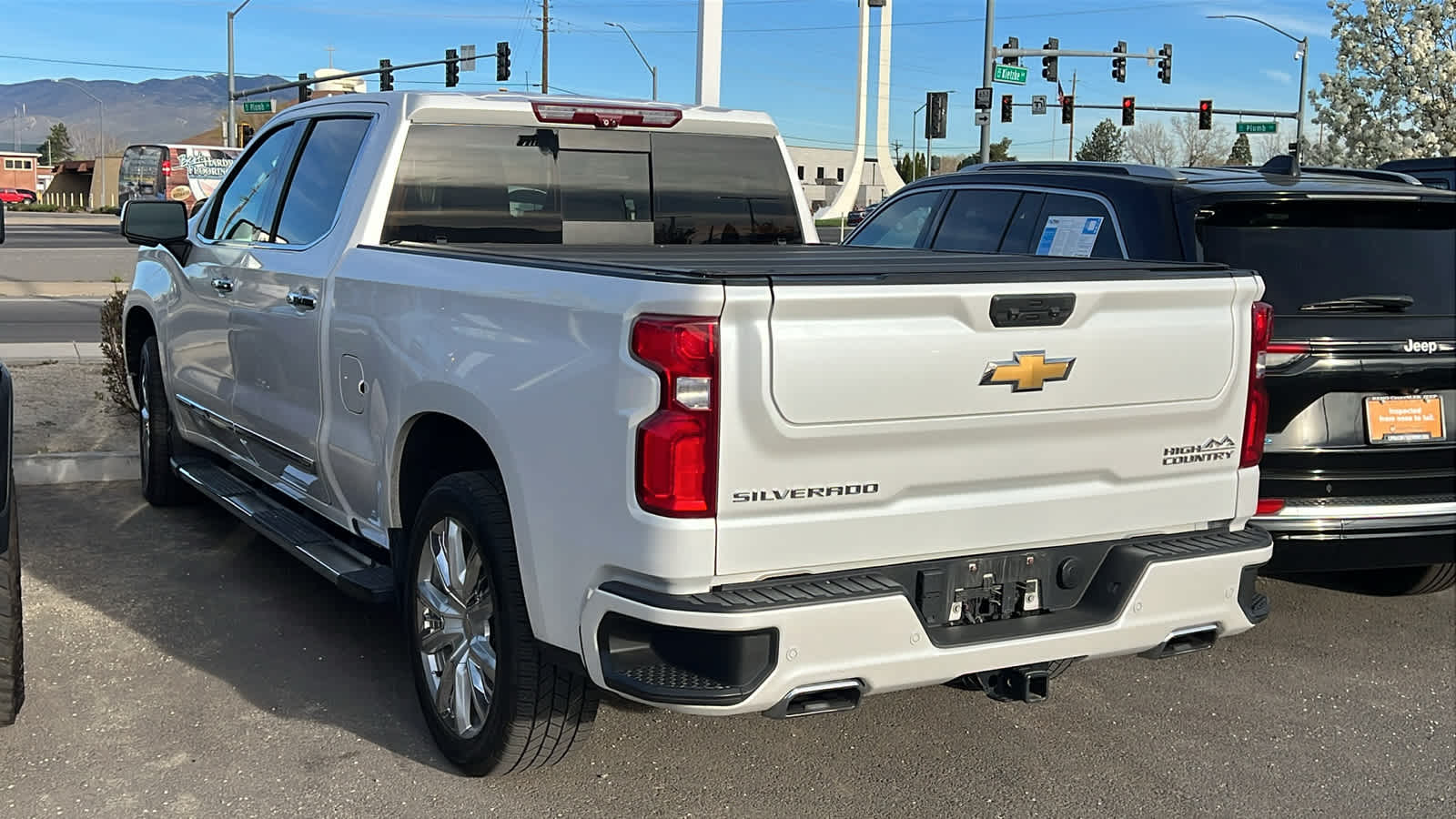 Thumbnail: 2022 Chevrolet Silverado 1500 - 8